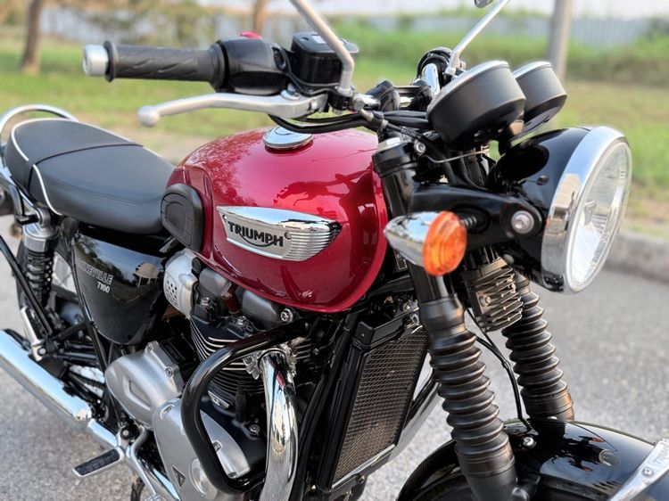 Triumph Bonneville T100 รูปที่ 10