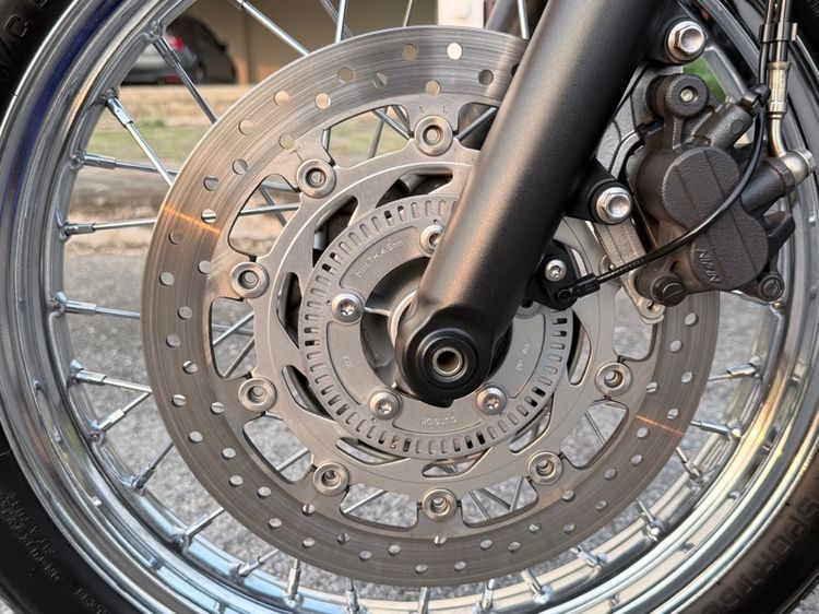 Triumph Bonneville T100 รูปที่ 4