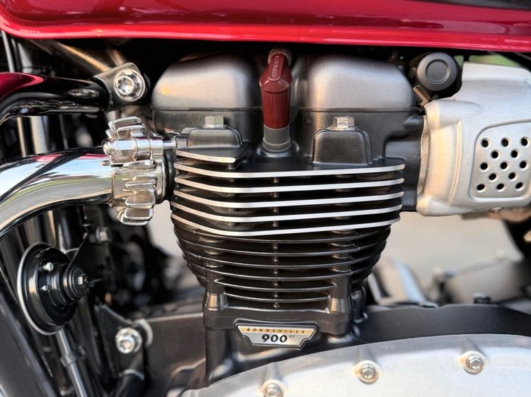 Triumph Bonneville T100 รูปที่ 6