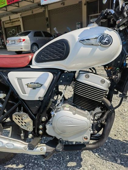 อยู่ตรงข้ามห้างเซ็นทรัลชลบุรี GPX Legend 250Twin (ทวิน3)รถวิ่งน้อย สภาพดี รับประกันรถ1ปี สดผ่อน รูปที่ 7