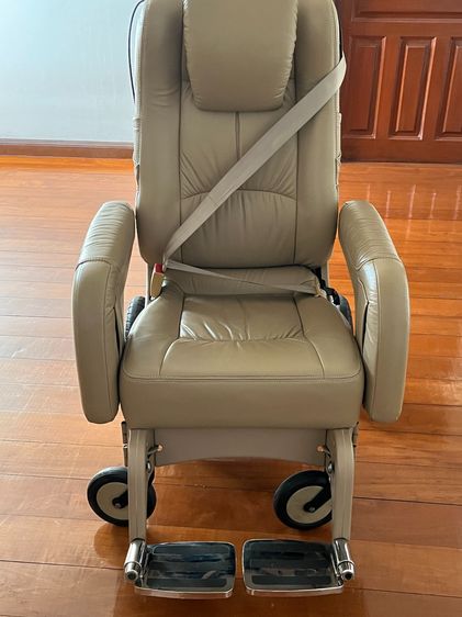 อื่นๆ ขาย เบาะ วีลแชร์ ผู้สูงอายุในรถยนต์ มือสอง ขึ้นลงด้วยระบบไฟฟ้า