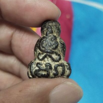 พระปิดตาเก่าไม่ทราบที่ รูปที่ 2