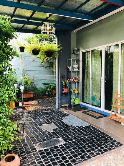 บ้านหลังมุม ให้เช่า เดินทางสะดวก ต้นโครงการ มีสวน