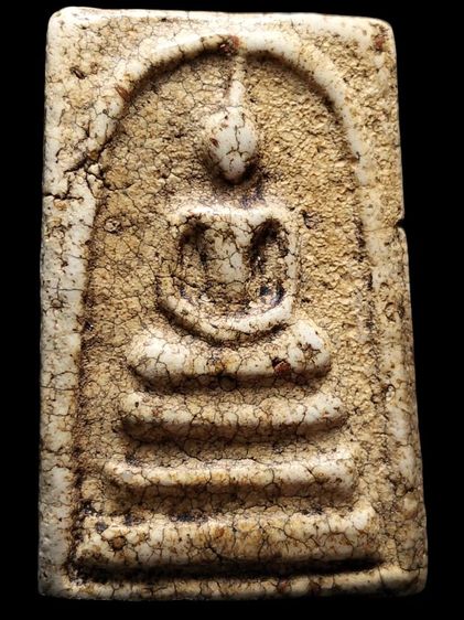 พระสมเด็จเนื้อสวยแตกลายงาครับ