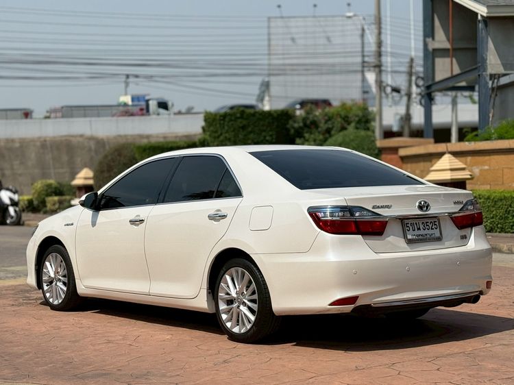 Toyota Camry 2016 2.5 HV Premium Sedan ไฮบริด เกียร์อัตโนมัติ ขาว รูปที่ 4