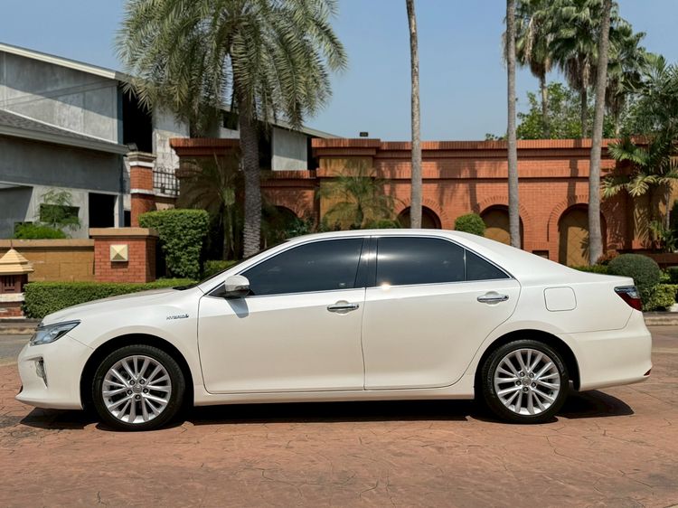 Toyota Camry 2016 2.5 HV Premium Sedan ไฮบริด เกียร์อัตโนมัติ ขาว รูปที่ 3