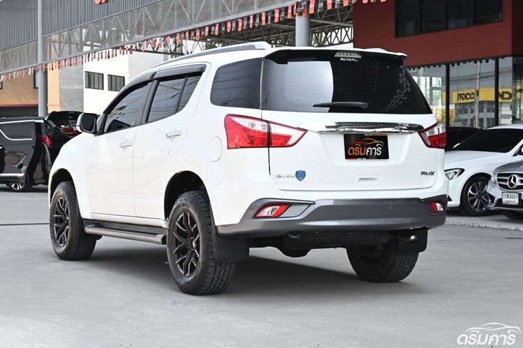 Isuzu MU-X 2017 1.9 Utility-car ดีเซล ไม่ติดแก๊ส เกียร์อัตโนมัติ ขาว รูปที่ 3