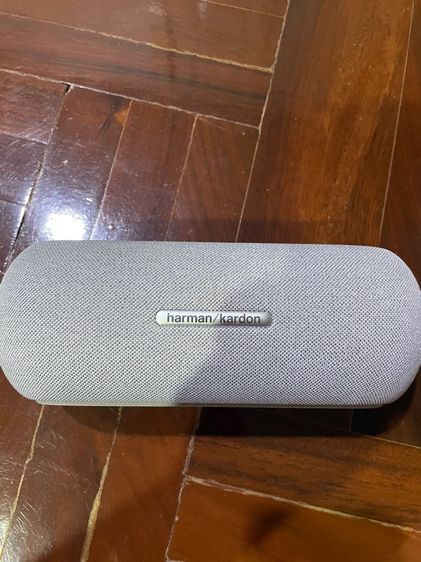 ลำโพง Harman Kardon Luna สีเงิน สภาพสวยใหม่ยกกล่องพร้อมใบเสร็จ รูปที่ 2