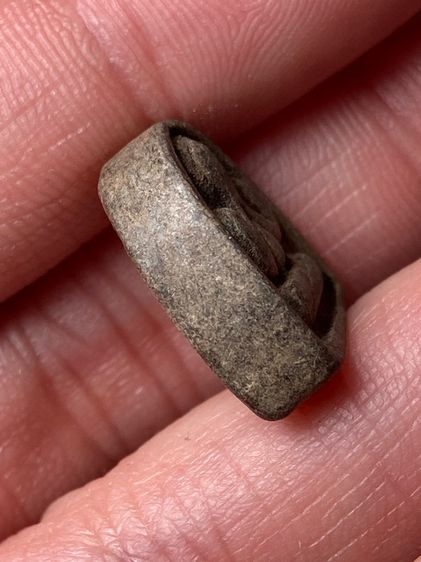 พระปิดตาหลังยันต์องค์จิ๋ว รูปที่ 3