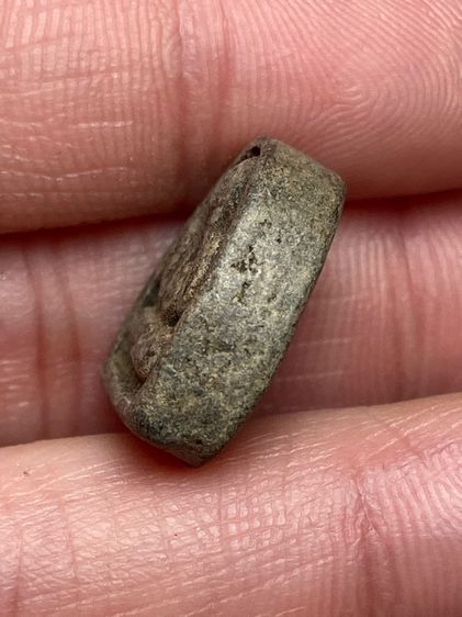 พระปิดตาหลังยันต์องค์จิ๋ว รูปที่ 4