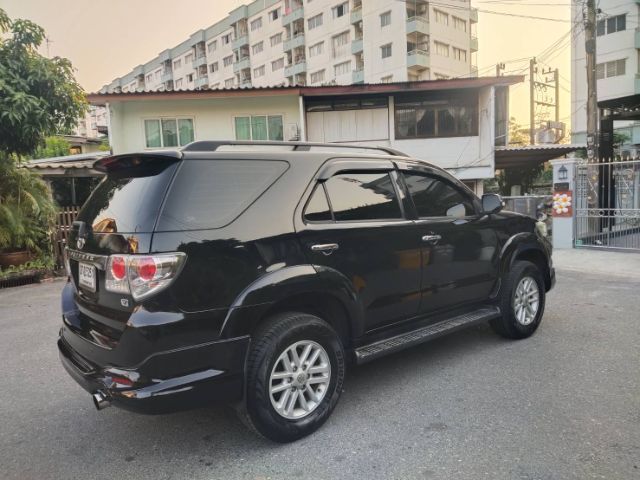Toyota Fortuner 2013 2.5 G VNT 2WD Champ Midnight Shine Utility-car ดีเซล ไม่ติดแก๊ส เกียร์อัตโนมัติ ดำ รูปที่ 2