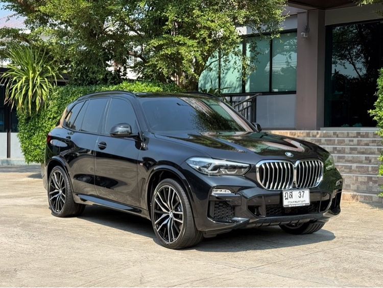 รถ BMW X5 3.0 xDrive30d M Sport 4WD สี ดำ