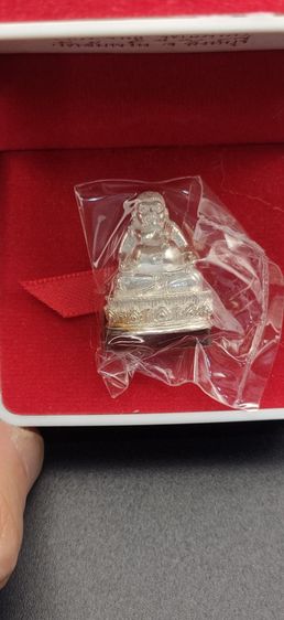 พระสังกัจจายณ์ โภคทรัพย์ เนื้อเงิน รุ่นแรก ฉลองของอายุ 84ปี หลวงพ่อ จรัญ ฐิตธมฺโม วัดอัมพวัน จ.สองห์บุรี รูปที่ 8