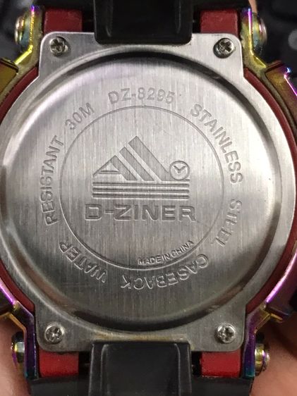 นาฬิกา D-ZINER สีไทเท สภาพสวย 