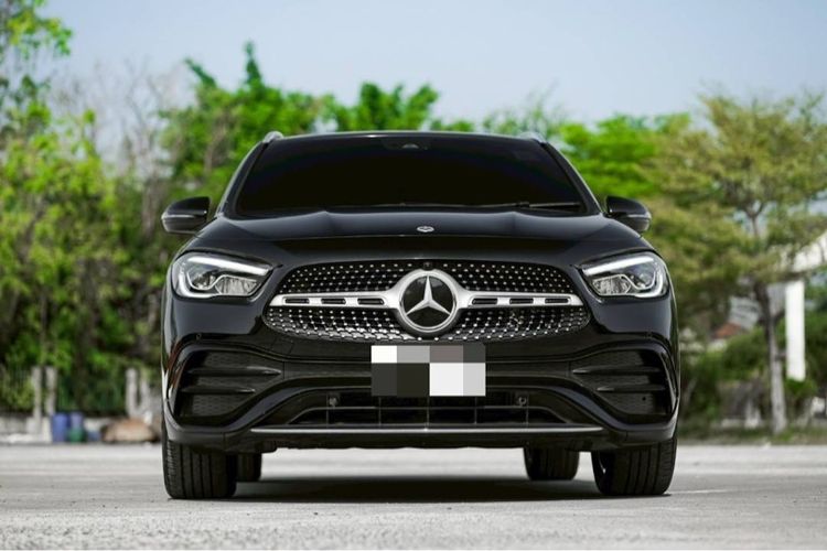 Mercedes-Benz GLA-Class 2022 GLA200 Sedan เบนซิน เกียร์อัตโนมัติ ดำ รูปที่ 3