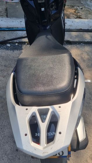 lead 125 4v รูปที่ 5