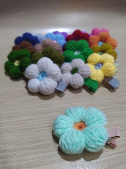 อื่นๆ กิ๊บติดผมพัฟฟ์ดอกไม้