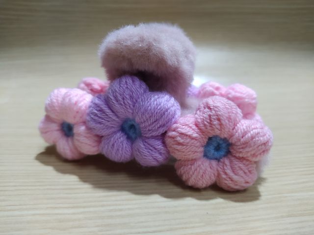 อื่นๆ กิ๊บติดผมพัฟฟ์ดอกไม้