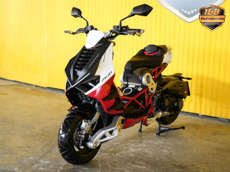 ยี่ห้ออื่น รุ่นอื่นๆ Italjet Dragster 300 จดปี 2025 ใช้ดาวห์เริ่มต้นที่ 42,340 บ.