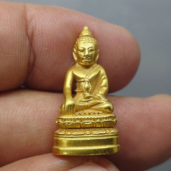 พระกริ่ง 72 พรรษา ภปร เนื้อทองคำ พระพุทธนวมมหาราชายุจฉับปริวัตนมงคล ฉลองพระชนมายุครบ 6 รอบ รัชกาลที่9 ปี2542 พร้อมกล่องเดิม