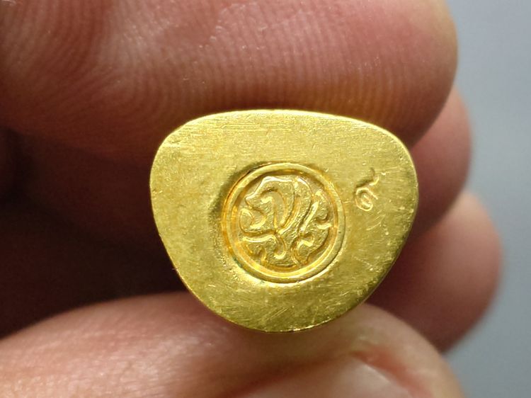 พระกริ่ง 72 พรรษา ภปร เนื้อทองคำ พระพุทธนวมมหาราชายุจฉับปริวัตนมงคล ฉลองพระชนมายุครบ 6 รอบ รัชกาลที่9 ปี2542 พร้อมกล่องเดิม รูปที่ 5