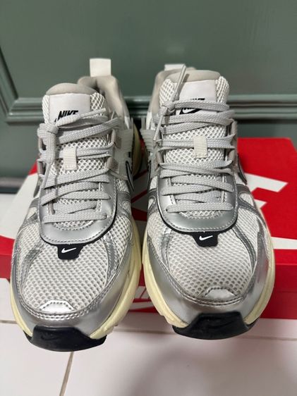 Nike V2K Run รูปที่ 5