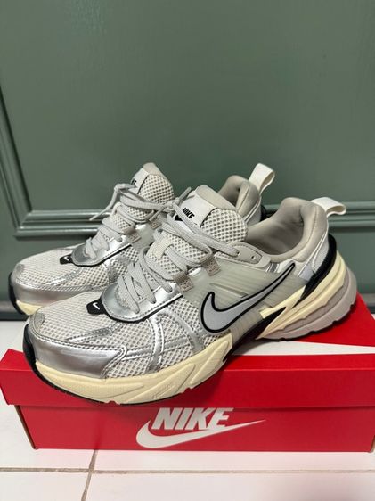 Nike V2K Run รูปที่ 3