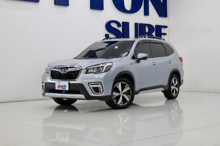 รถ Subaru Forester 2.0 S ES 4WD สี เทา