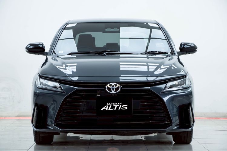 Toyota Yaris ATIV 2023 1.2 Premium Luxury Sedan เบนซิน ไม่ติดแก๊ส เกียร์อัตโนมัติ ขาว รูปที่ 4