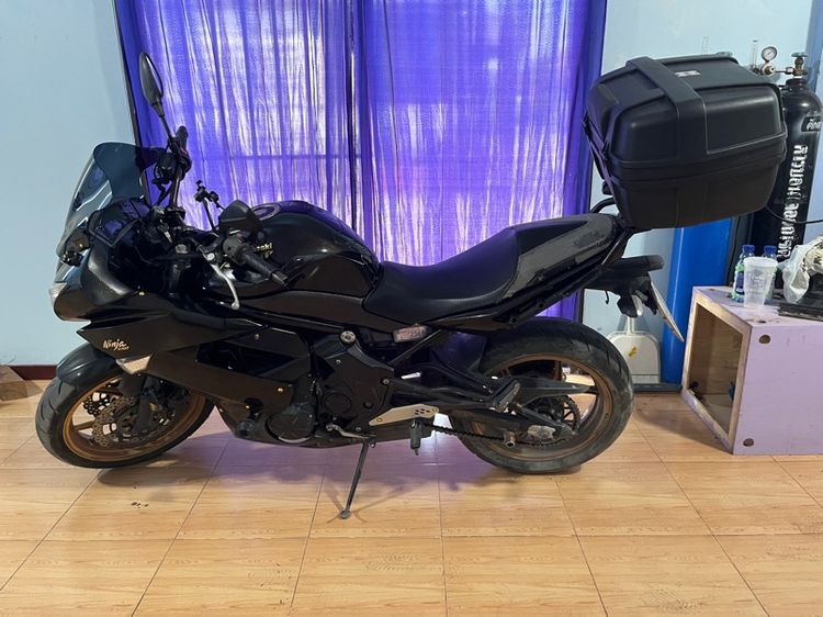 nija 650 ปี 2010 รูปที่ 4