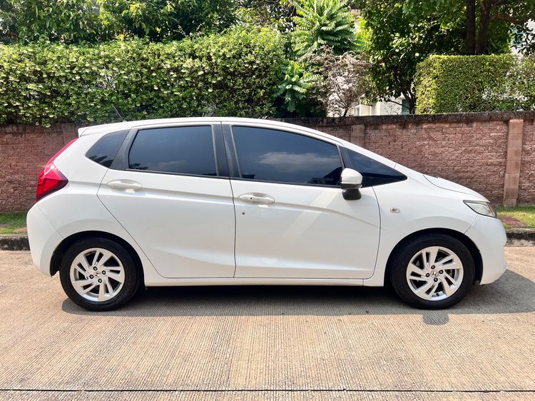 Honda Jazz 2014 1.5 S Sedan เบนซิน ไม่ติดแก๊ส เกียร์อัตโนมัติ ขาว รูปที่ 4