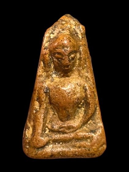 พระผงสุพรรณ พิมพ์หน้าแก่ เนื้อดิน