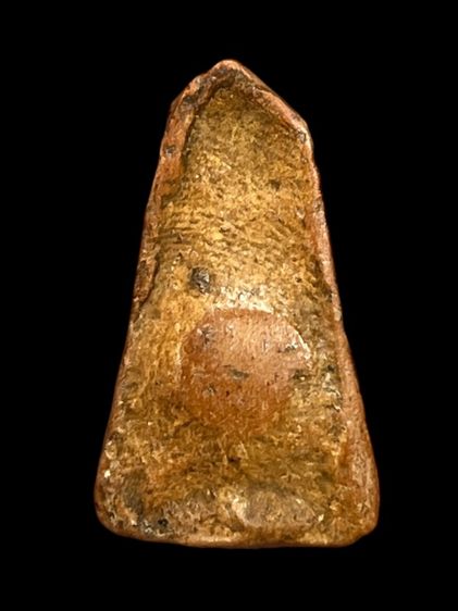 พระผงสุพรรณ พิมพ์หน้าแก่ เนื้อดิน รูปที่ 2