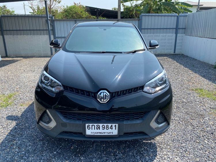 รถ MG GS 1.5 D สี ดำ