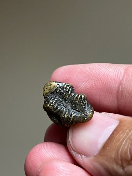 พระปิดตาหล่อเก่า รูปที่ 5