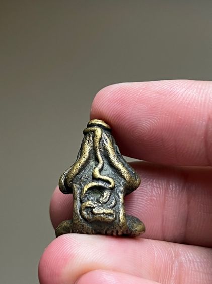 พระปิดตาหล่อเก่า รูปที่ 2