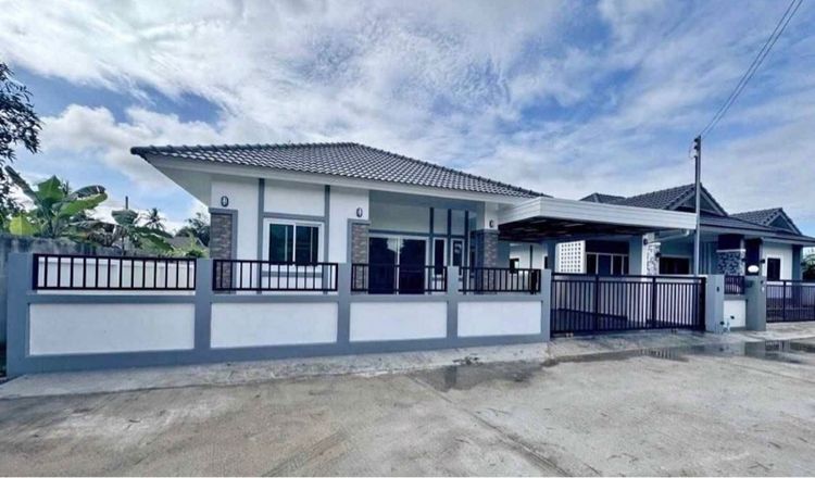 🏡 บ้านสร้างใหม่ สไตล์โมเดิร์น – สันทราย เชียงใหม่