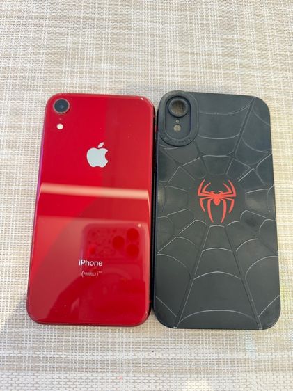 iPhone XR สีแดง 128 หน้าจอมีตำหนิ สแกนหน้าได้