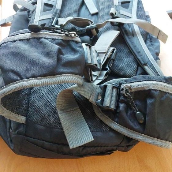 กระเป๋าเป้ backpack ยี่ห้อ Columbia แท้ รุ่น Trail Pursuit 34L (มือสอง)


ราคาจริง 5 พันกว่าบาทค่ะ
เจ้าของใช้เอง ใช้ไปครั้งเดียว

 รูปที่ 6