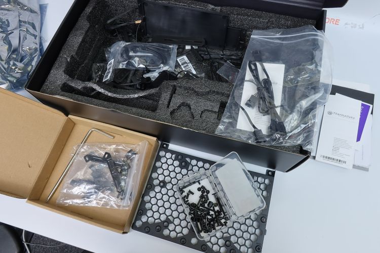 Comset Gaming Ryzen R7 9700X.RTX4070Super 48.2TB - ID26020074 รูปที่ 13