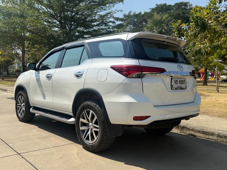 Toyota Fortuner 2018 2.4 V 4WD ดีเซล ไม่ติดแก๊ส เกียร์อัตโนมัติ ขาว รูปที่ 4