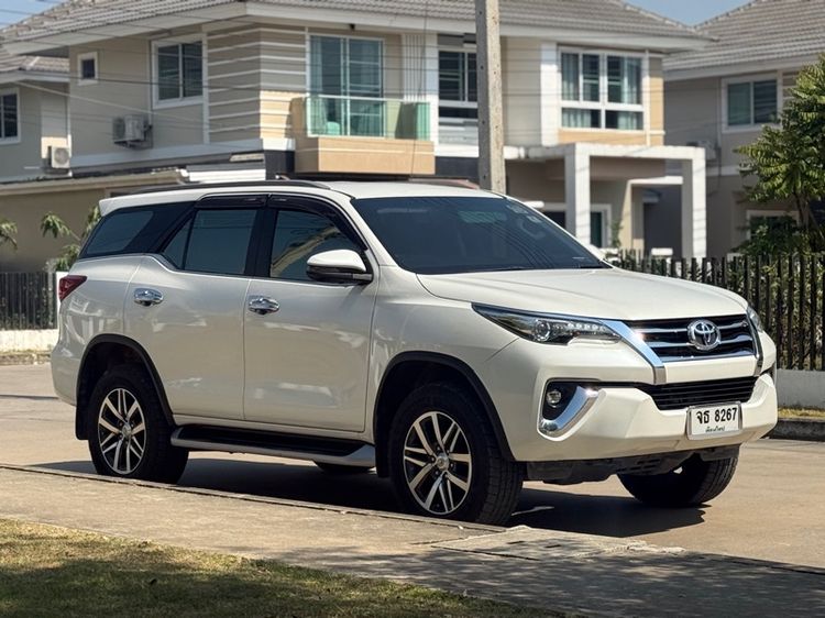 Toyota Fortuner 2018 2.4 V 4WD ดีเซล ไม่ติดแก๊ส เกียร์อัตโนมัติ ขาว รูปที่ 3