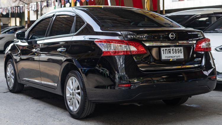 Nissan Sylphy 2013 1.8 V Sedan เบนซิน ไม่ติดแก๊ส เกียร์อัตโนมัติ ดำ รูปที่ 3