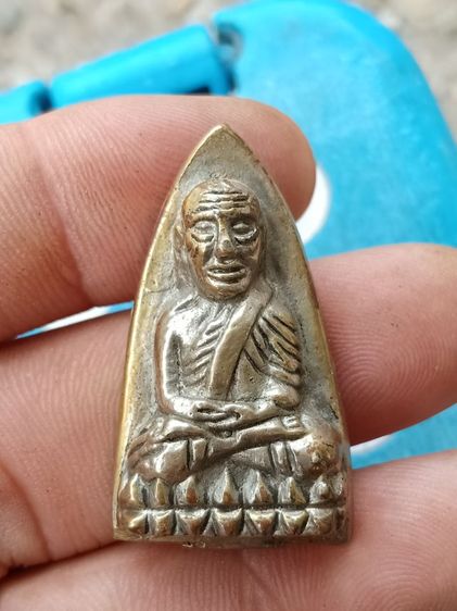 หลวงพ่อทวดหลังเตารีด พร้อมกรอบ พระบ้านเปิดแบ่งบูชา รูปที่ 2