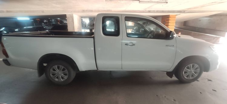 Toyota Hilux Vigo 2014 2.7 Smart Cab J Pickup ดีเซล ไม่ติดแก๊ส เกียร์ธรรมดา ขาว รูปที่ 2