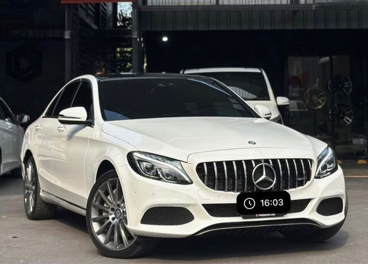 รถ Mercedes-Benz C-Class C350 สี ขาว