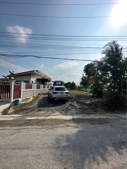 พื้นที่ว่าง 4 โฉนด รวม 1 ไร่ 1 งานครับ