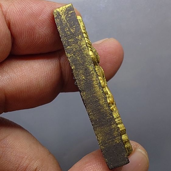 พระพุทธชินราช เนื้อผง หลัง ภปร. เนื้อเงิน เพราะแผ่นดินนี้ คือ แผ่นดินเกิด ปี 2548 ตลับเดิม รูปที่ 5