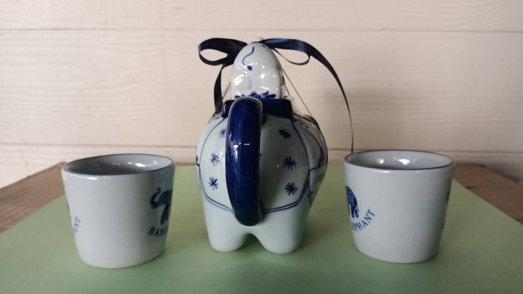 กาน้ำชาเซรามิค Blue Elephant Tea Pot พร้อมแก้วชา 2 ใบ   รูปที่ 4