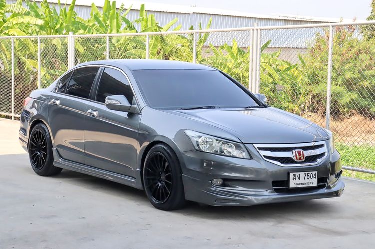 รถ Honda Accord 2.0 EL สี เทา